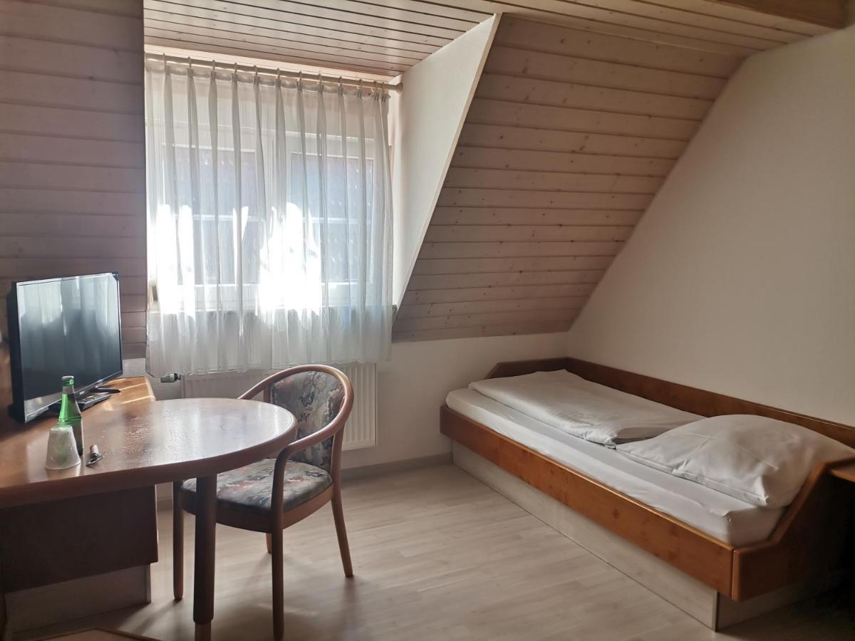 Hotel Engelhof Weilheim an der Teck Zewnętrze zdjęcie